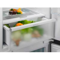 Встраиваемый холодильник Electrolux E7TNGE18S, изображение 6