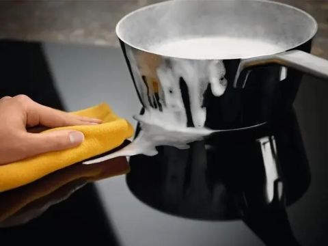 Индукционная варочная панель Electrolux LIT30231C черный, изображение 4